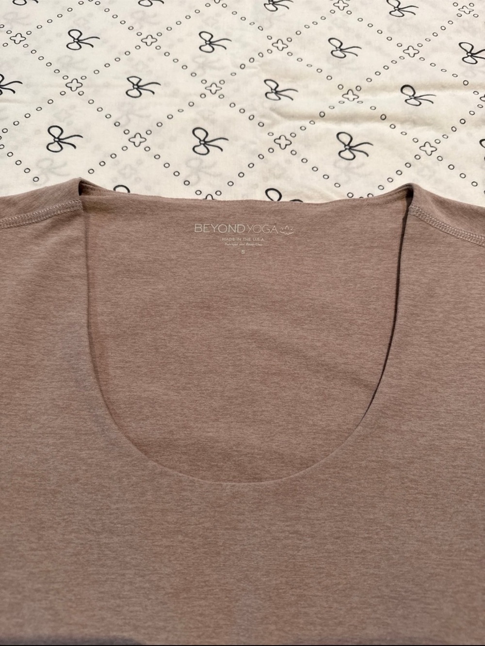 Beyond Yoga light pink cropped top size Small - Picture 2 of 7